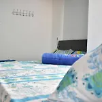 Cozy Apartment Near Walled City