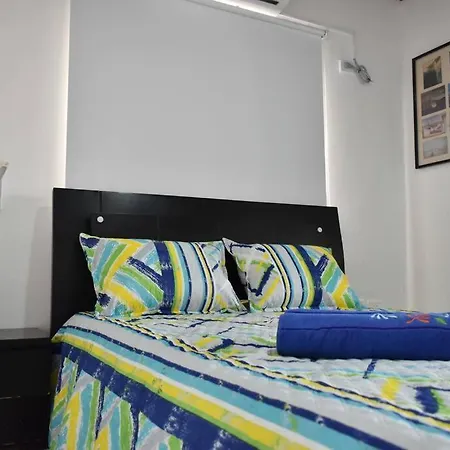 Cozy Near Walled City Apartamento