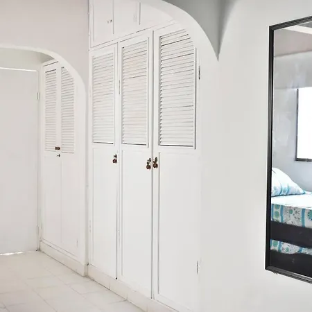 Cozy Near Walled City Apartamento Cartagena